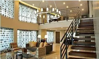Joya Lofts And Towers - Rockwell Aparthotel Makati City 3*,