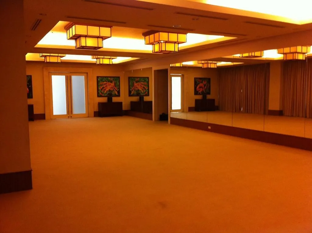 Joya Lofts And Towers - Rockwell Aparthotel Makati City 3*,